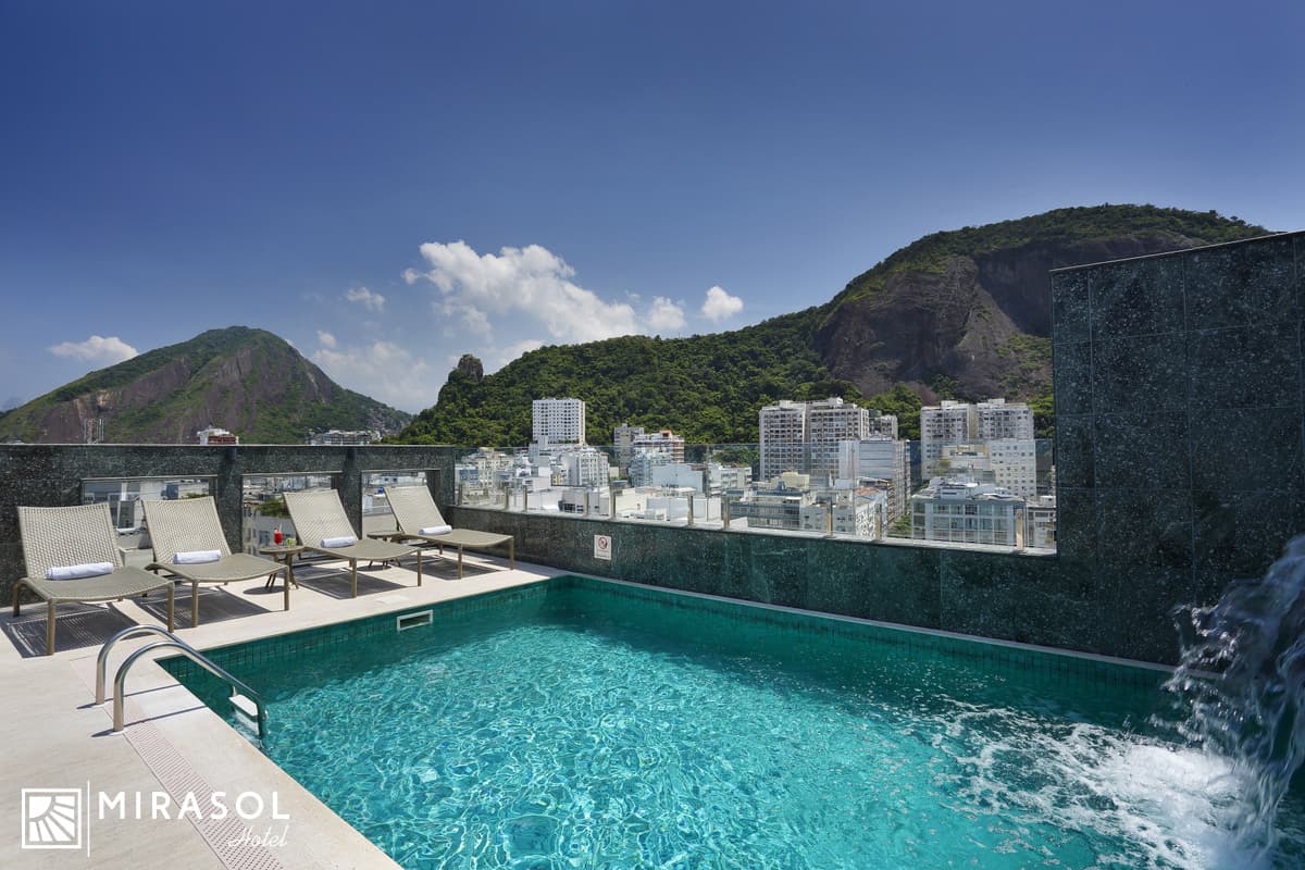Piscina e Lazer - Mirasol Hotel